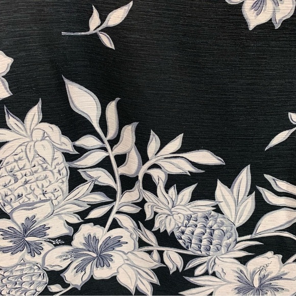 Tommy Bahama Black and White Floral Tank Top - Picture 2 of 7